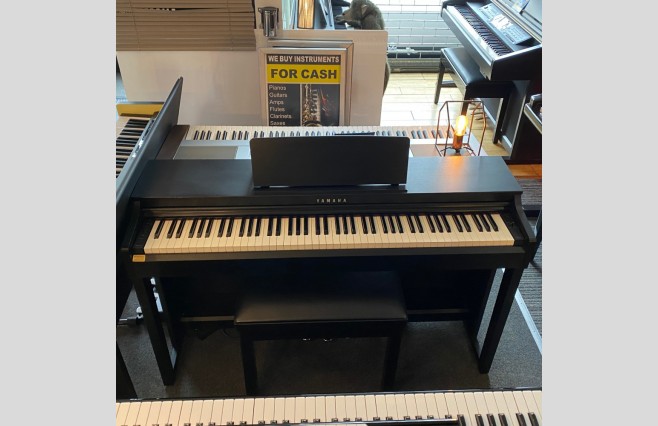 Used Yamaha CLP525 Black Walnut Digital Piano Complete Package - Image 1